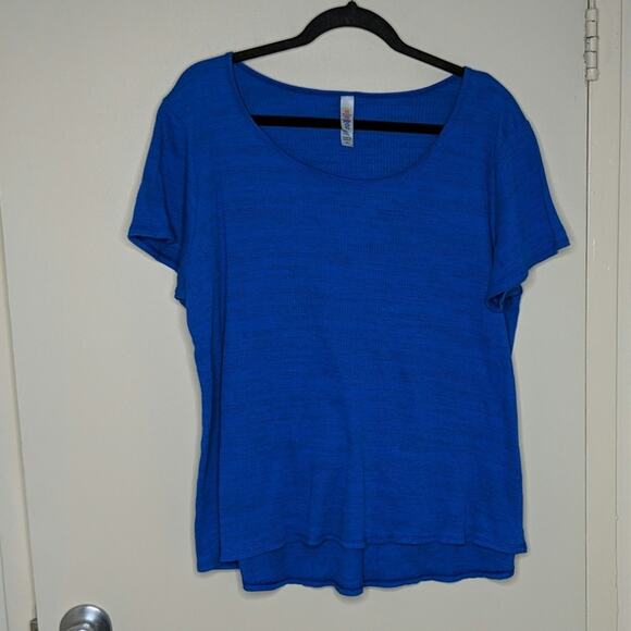 LuLaRoe Blue Tee - Size 2XL - GUC - Picture 1 of 5